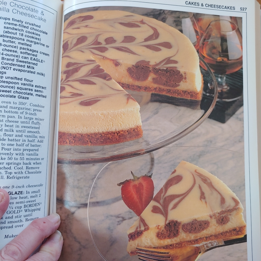 Favorite Brand Name Cookbook New Condition - Picture 4 of 8